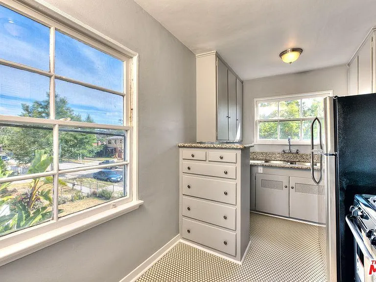 3229 Madera Ave #.5 — Photo 5