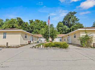 2906 Pineland Dr, Gulfport, MS 39501