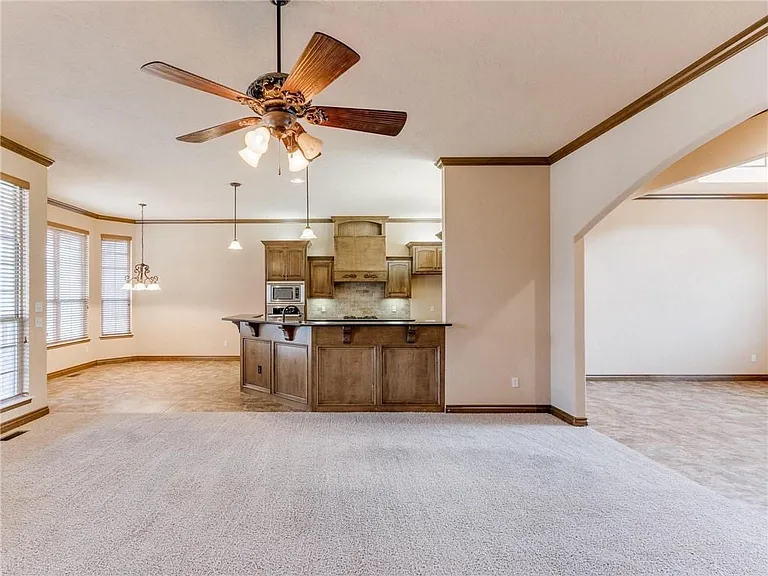 4908 Arbuckle Dr — Photo 10