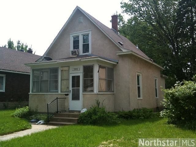1st image of 2911 Russell Ave N