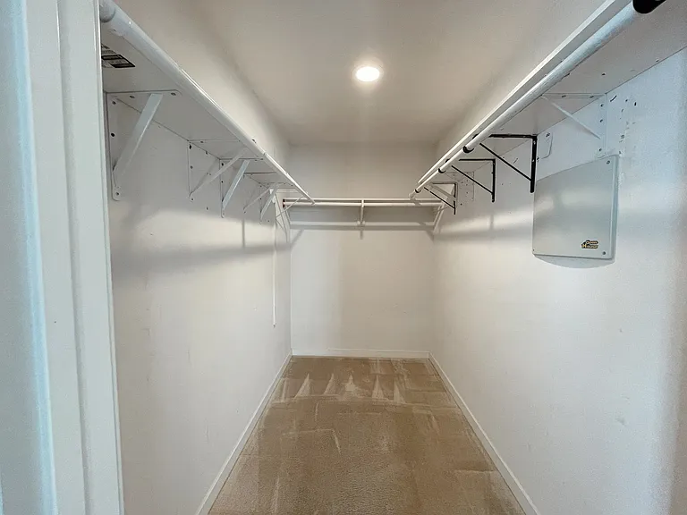 6332 Woodman Ave #4 — Photo 11