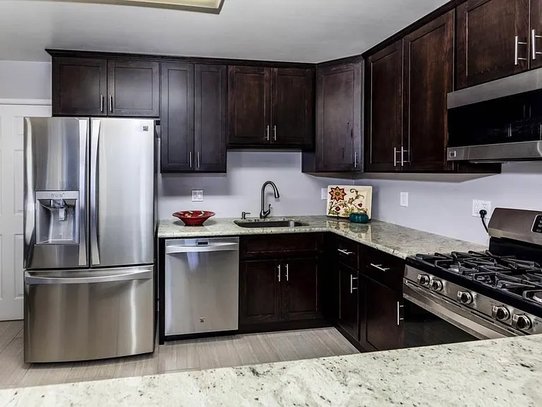 894 Santa Cruz Dr — Photo 12