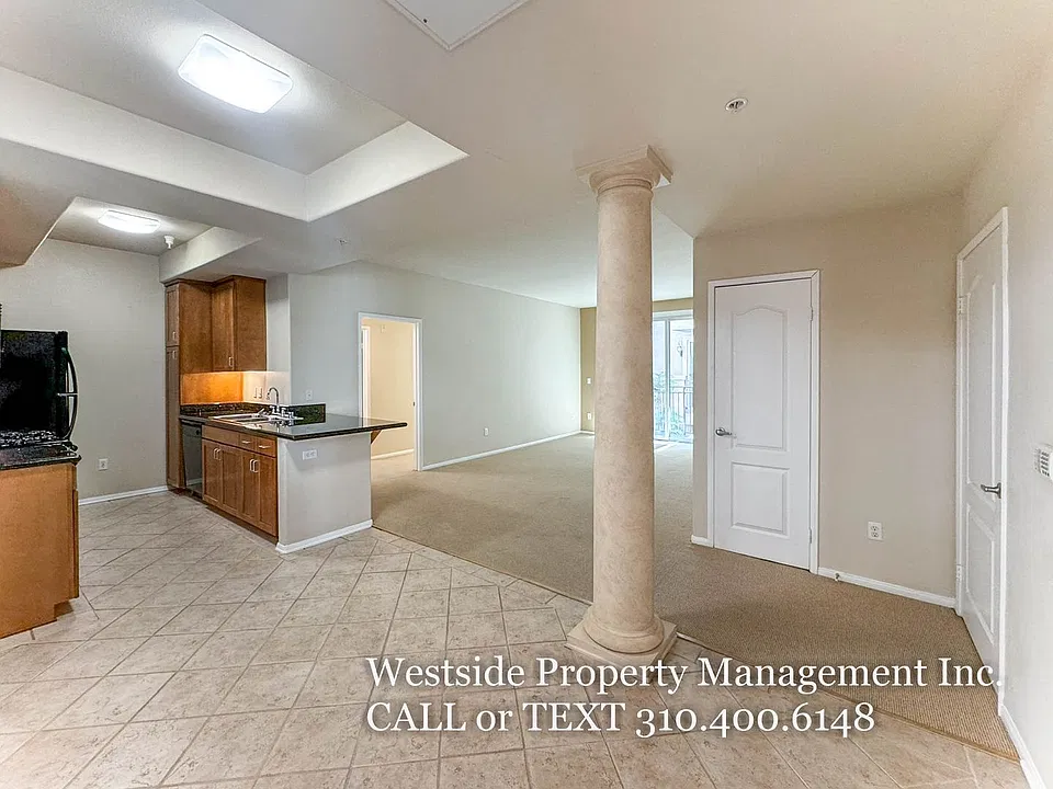 4060 Glencoe Ave #207
