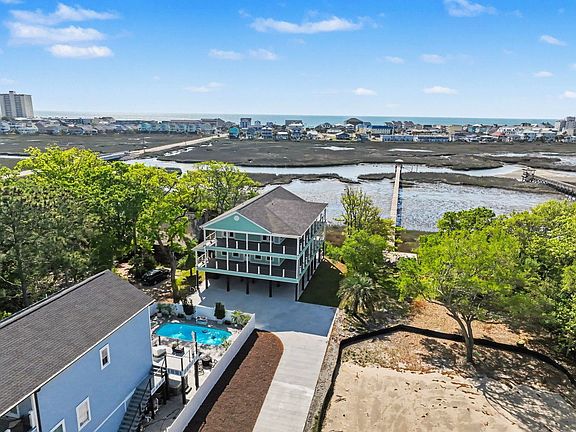 3rd image of 600 Elizabeth Dr.