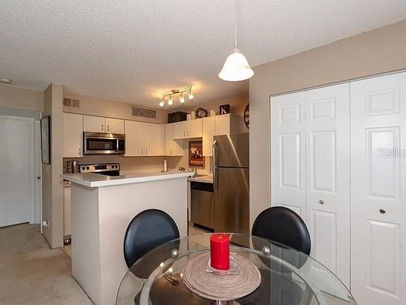 3rd image of 430 Forestway 104 Cir