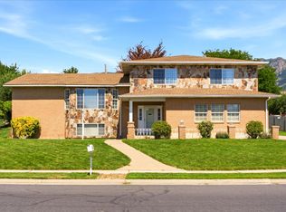1388 N Hillsboro Dr, Layton, UT 84040