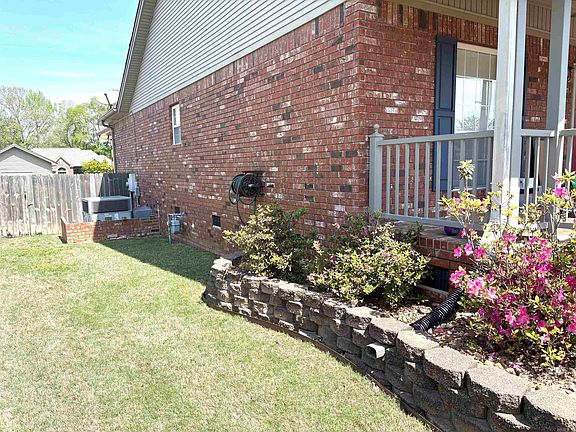 5th image of 600 River Oaks Blvd