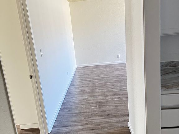 3rd image of 18144 Burbank Blvd Unit 103