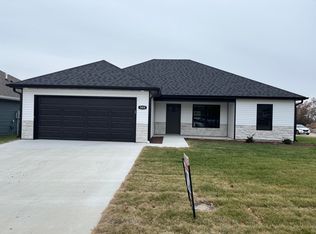 5454 Geyser Blvd, Columbia, MO 65202