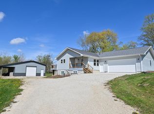 6636 Big Bend ROAD, Waterford, WI 53185