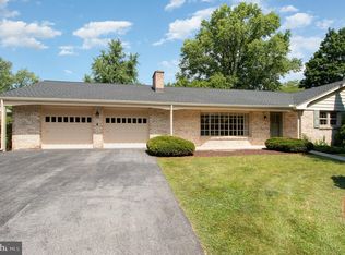 320 Leearden Rd, Hershey, PA 17033