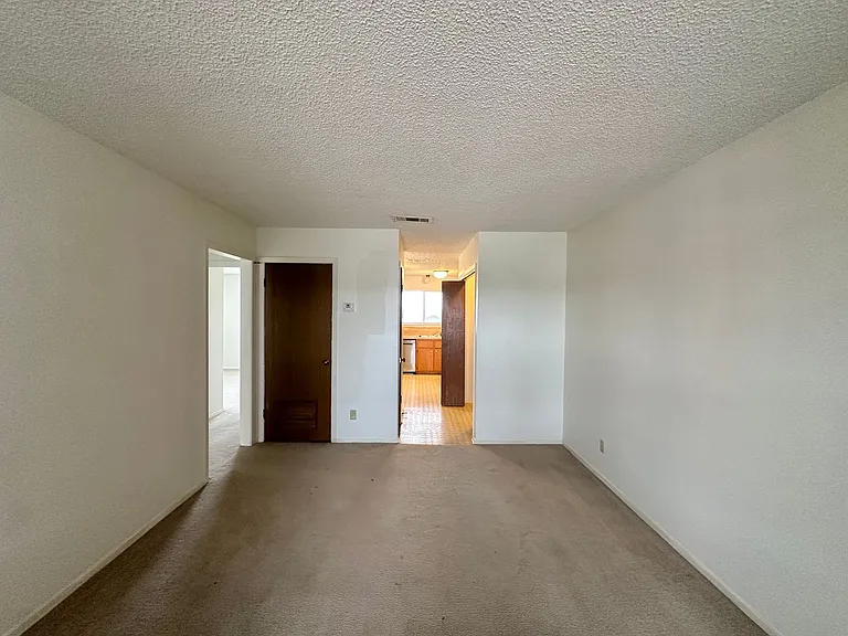 1304 Quail Cir — Photo 3