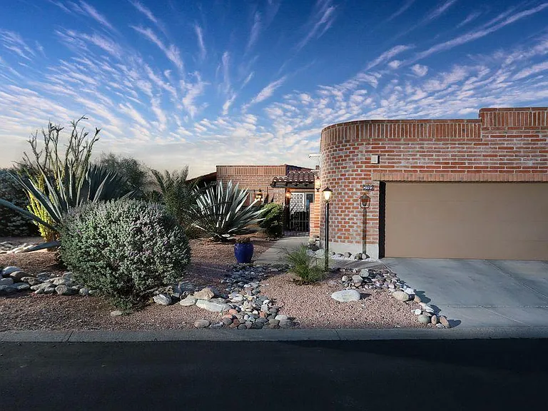 4370 N Camino De Carrillo — Photo 2