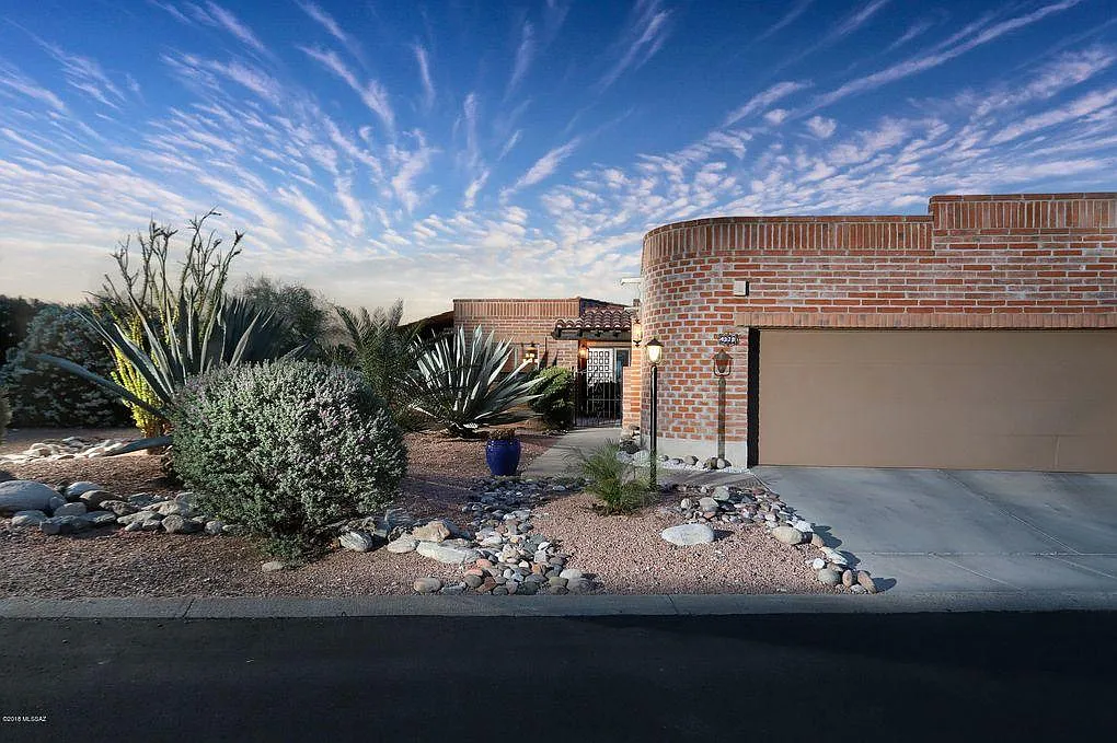 Building Photo - 4370 N Camino De Carrillo