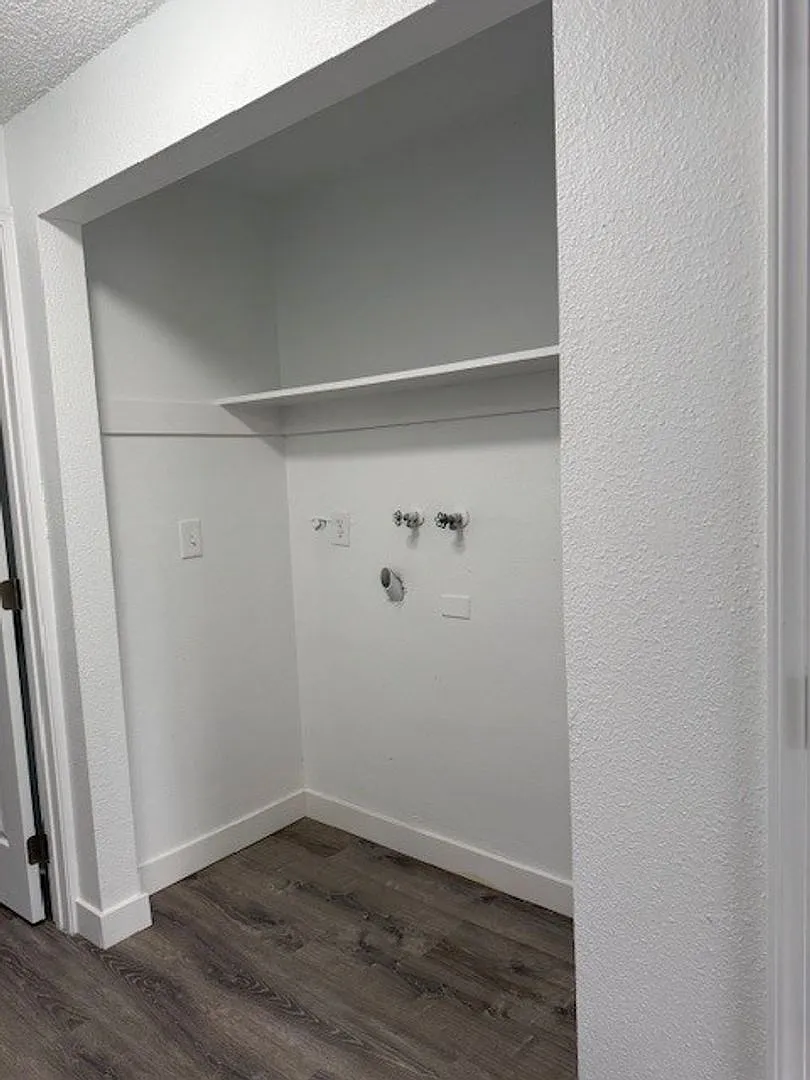 230a-Silverleaf Apartments — Photo 3