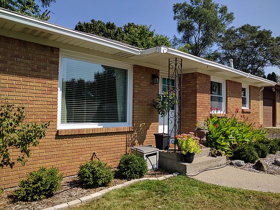 4th image of 2149 Tremont Blvd NW