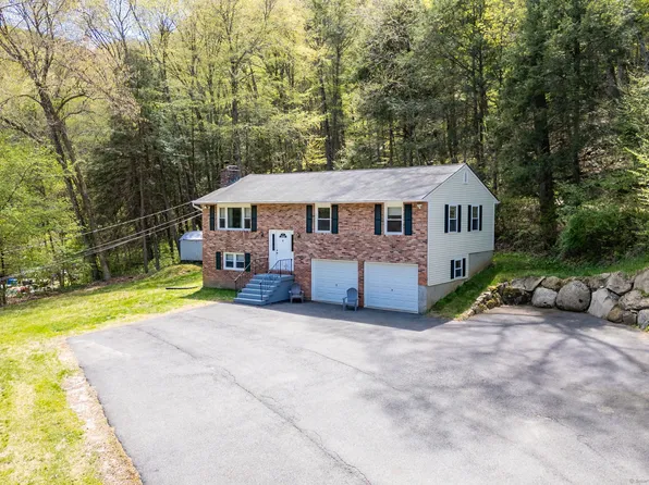 17 Cedar Hill Road, New Milford, CT 06755