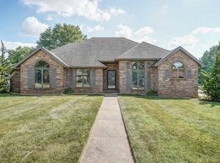 3440 W Laurel Cir, Springfield, MO 65807
