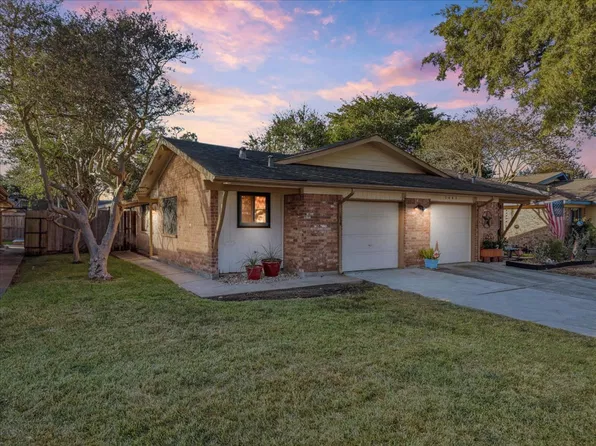 1439 Silverpines Rd, Houston, TX 77062