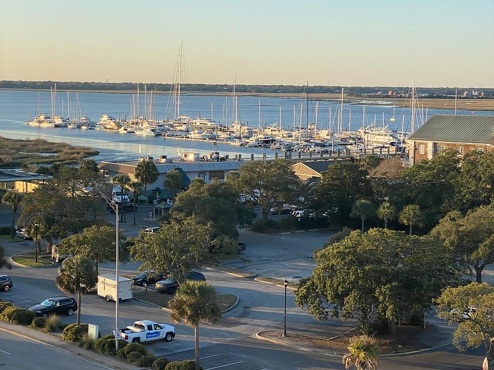 Charleston Marina Just across the street. Great restaurants, shopping etc.