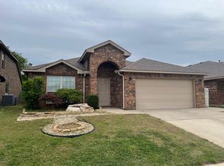 8204 NW 105th St, Oklahoma City, OK 73162