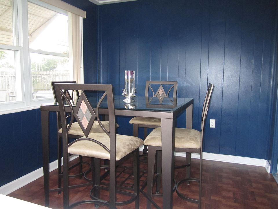 Pos. 3rd Bed / Dinning