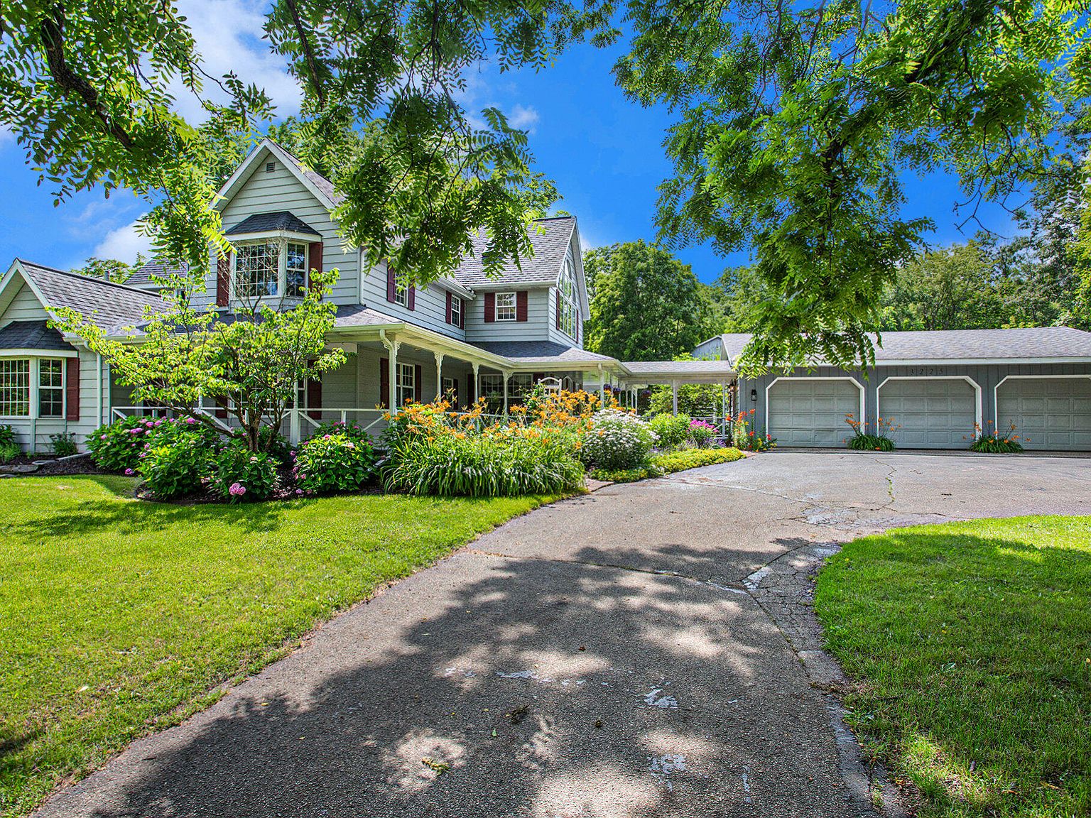 3225 Grand River Dr NE, Grand Rapids, MI 49525 Zillow