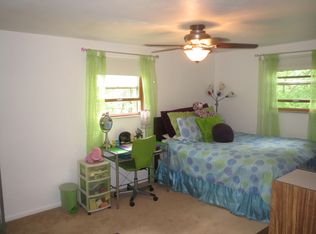 110 Hilltop Ct, Baden, PA 15005