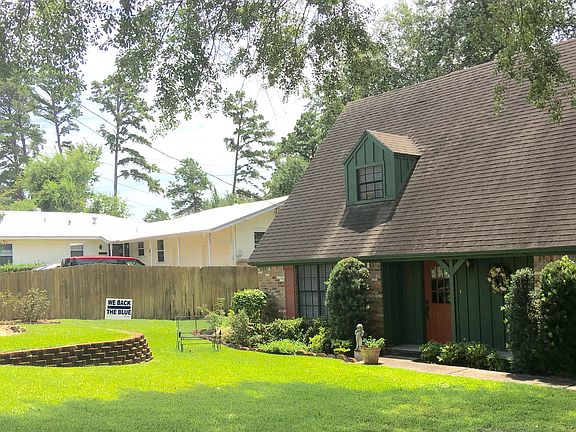 3rd image of 1026 Emily Ln