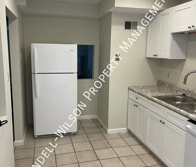 1331 Springlawn Ct — Photo 4