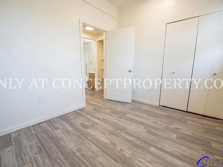223 E 3rd Ave — Photo 44
