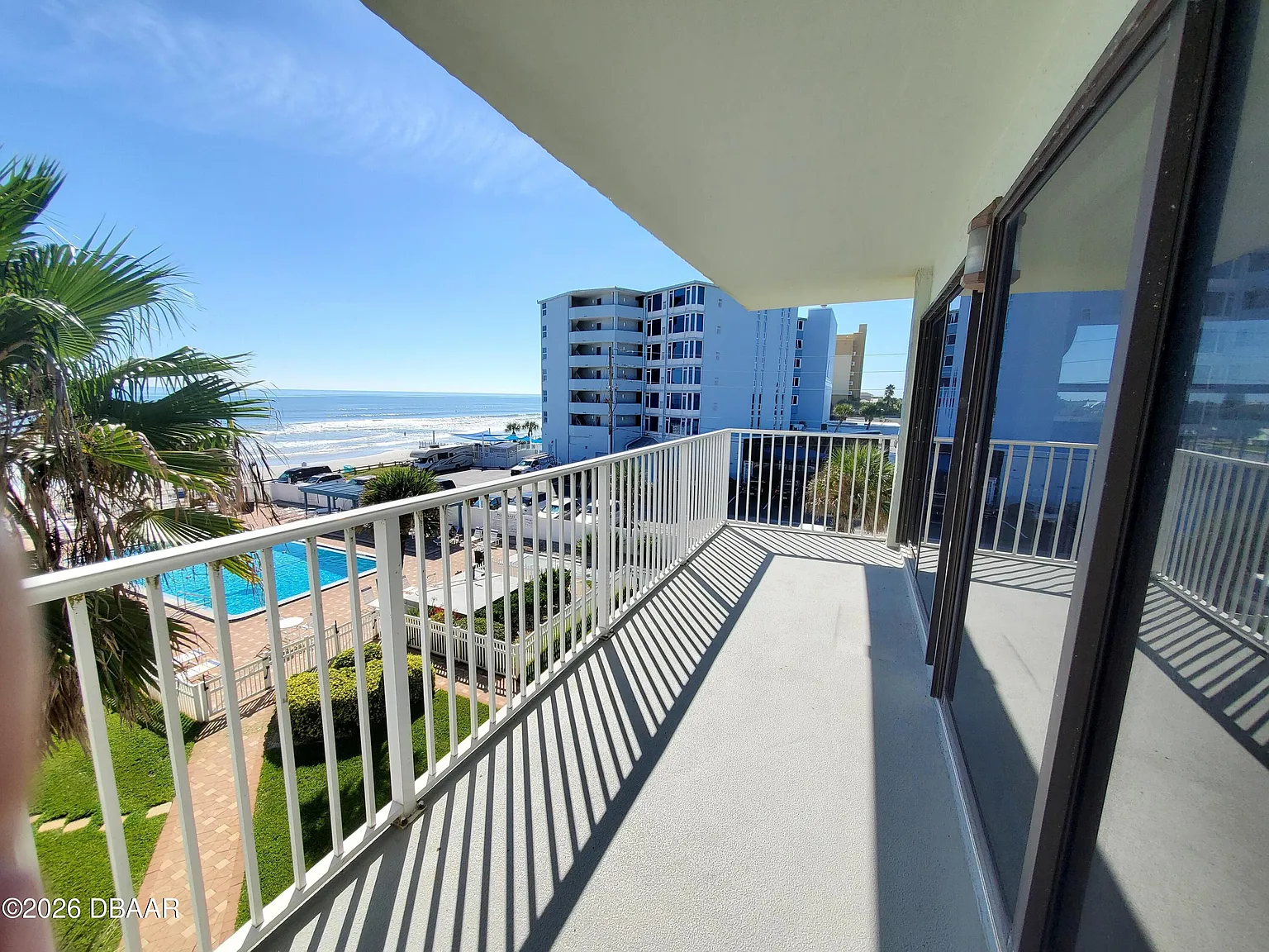 2 bed, 2.0 bath, 1080 sqft, $4,950 — Photo 2