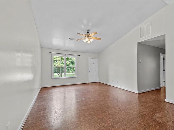 5th image of 511 Minneola St