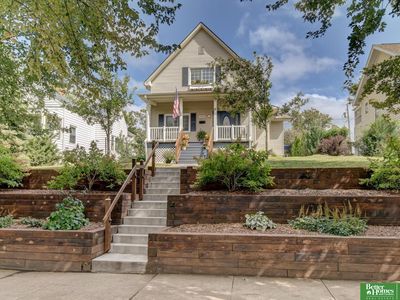 1123 S 33rd St, Omaha, NE, 68105