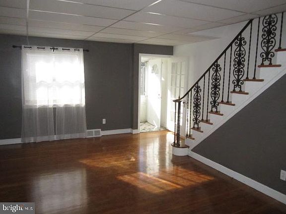4th image of 355 Hampden Rd