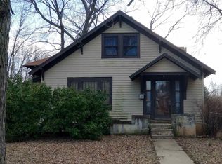 1105 E 6th Ave, Winfield, KS 67156