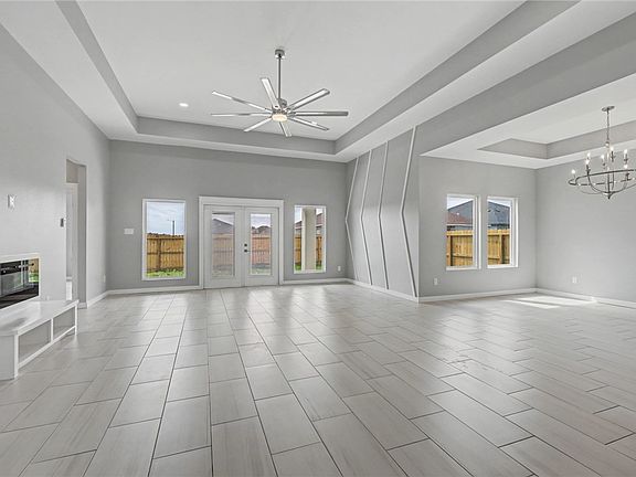 5th image of 6865 Riesling St