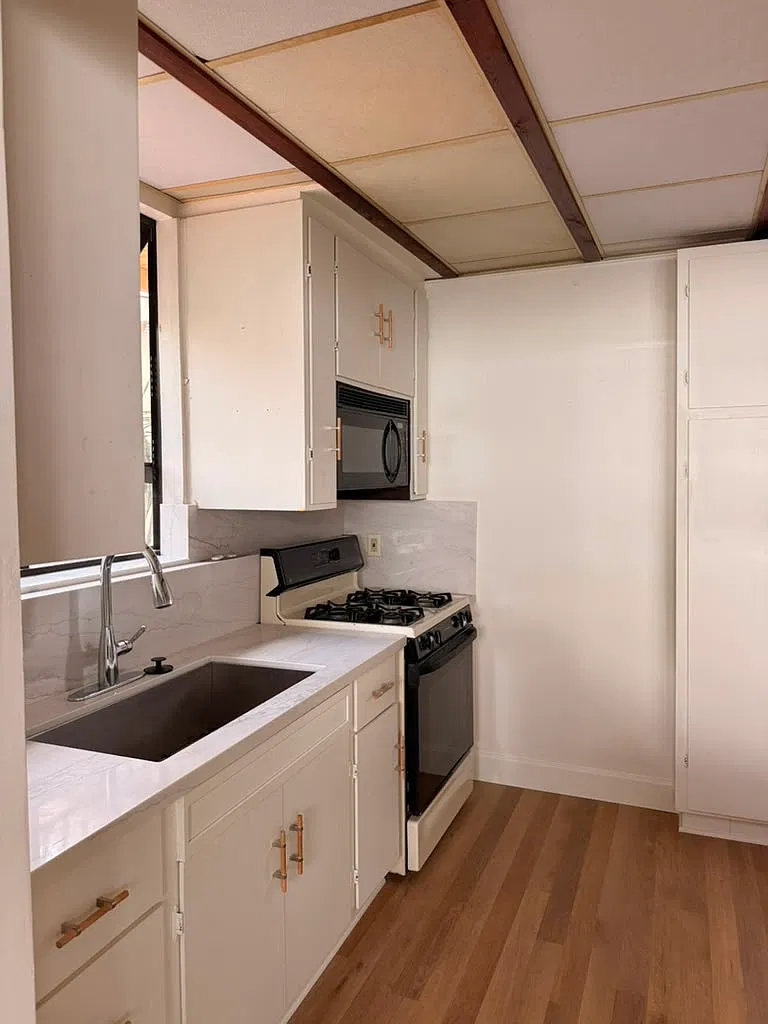 3 bed, 1312 sqft, $4,975 — Photo 4