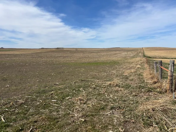 300 Avenue, Winner, SD 57580