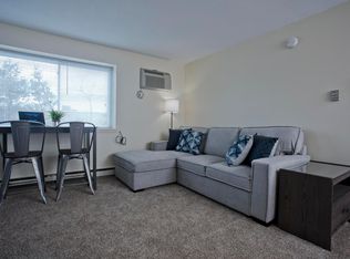 86 Edbert St APT E, Chicopee, MA 01020