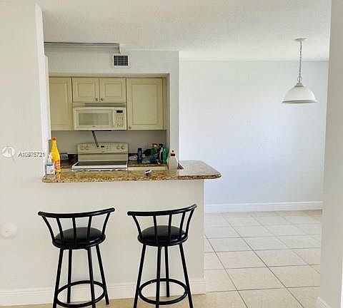 4th image of 21150 SW 87th Ave APT 206