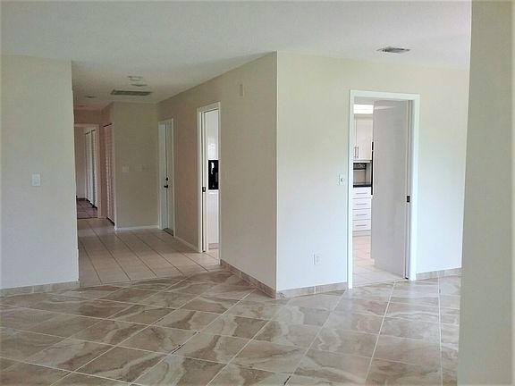 3rd image of 5495 Capbern Ct