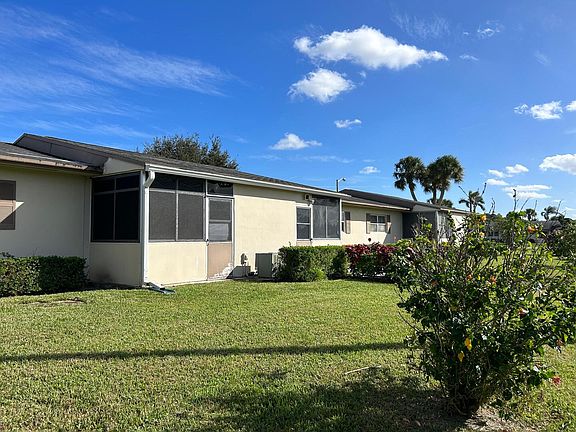 4th image of 5263 Cresthaven Boulevard #D