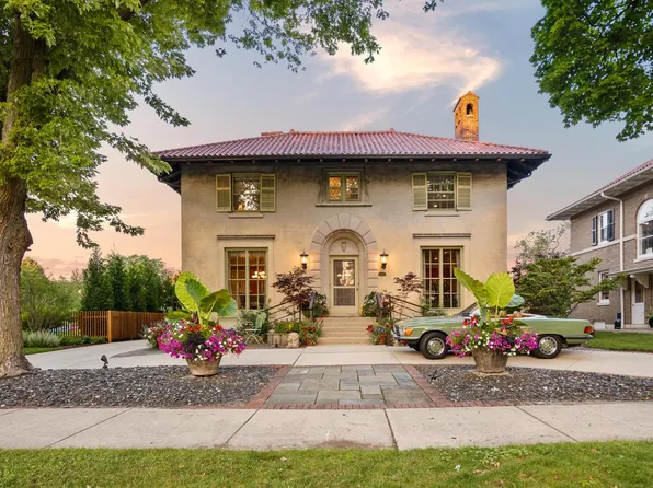 3432 North Shepard AVENUE, Milwaukee, WI 53211