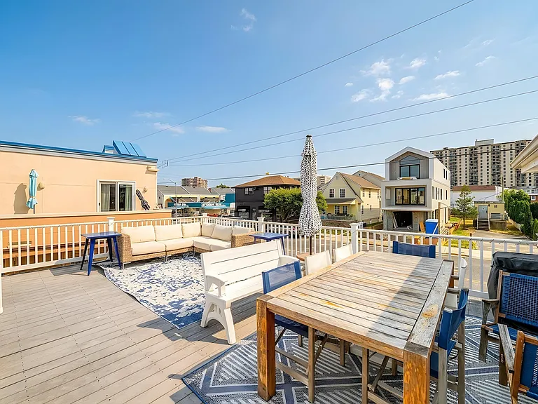 9609 Ventnor Ave #B1 — Photo 4