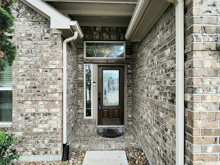 7506 Amber Village Cir — Photo 3
