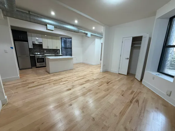 509 Dean Street image 1 of 13