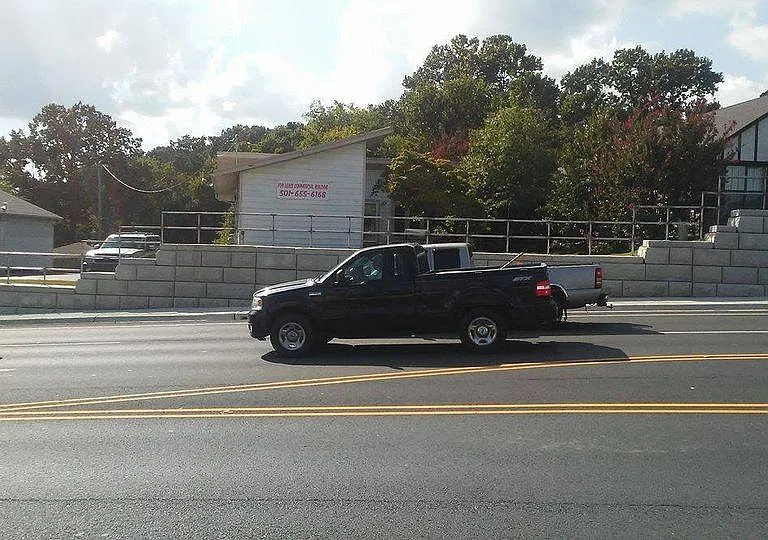 808 Higdon Ferry Rd — Photo 3