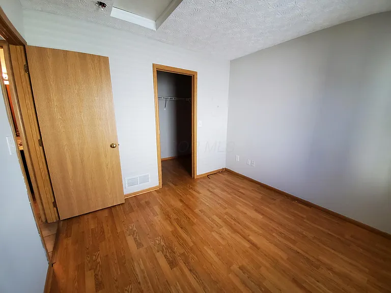 1803 Canopy Ln — Photo 32