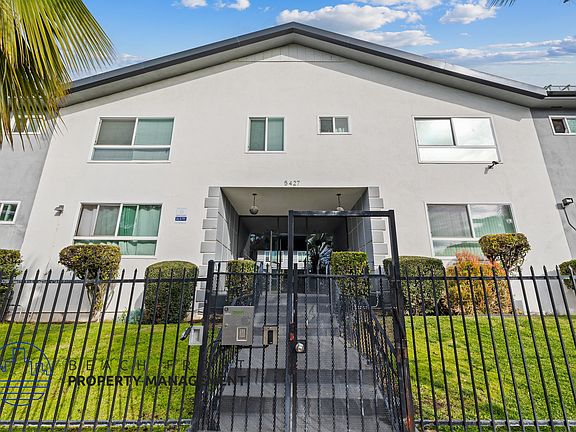 4th image of 5427 Carlton Way #60485599